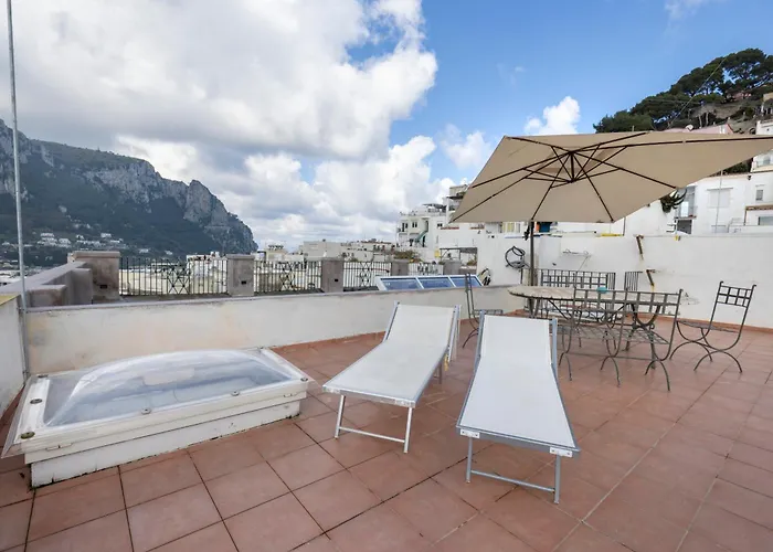 Caprigetaway - Sopramonte Κάπρι